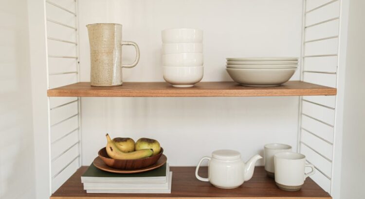 Wyspa kuchenna w mieszkaniu: wymiary, instalacje, montaż i koszty krok po kroku